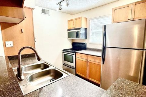 Condo in Clearwater, Florida, 2 bedrooms  № 1795159 - photo 3
