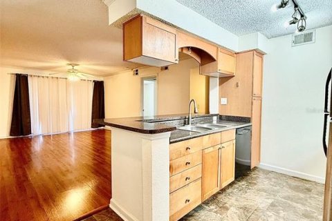 Condo in Clearwater, Florida, 2 bedrooms  № 1795159 - photo 2
