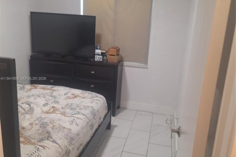 Villa ou maison à vendre à Hollywood, Floride: 3 chambres, 79.06 m2 № 1998725 - photo 7