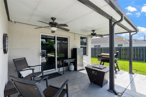 Villa ou maison à vendre à Miami, Floride: 4 chambres, 167.22 m2 № 1972022 - photo 28