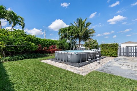 Villa ou maison à vendre à Miami, Floride: 4 chambres, 167.22 m2 № 1972022 - photo 30