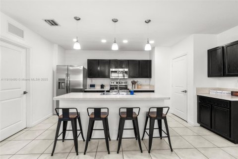 Villa ou maison à vendre à Miami, Floride: 4 chambres, 167.22 m2 № 1972022 - photo 14