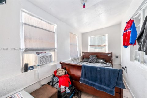 Immobilier commercial à vendre à Miami, Floride: 215.35 m2 № 1895607 - photo 11