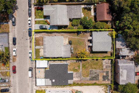 Immobilier commercial à vendre à Miami, Floride: 215.35 m2 № 1895607 - photo 30