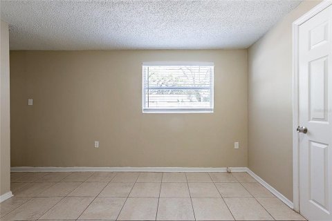 House in Tampa, Florida 4 bedrooms, 177.26 sq.m. № 1918202 - photo 21