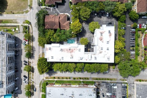 Condo in Miami, Florida, 1 bedroom  № 1868677 - photo 24