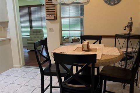 House in Ocala, Florida 2 bedrooms, 113.62 sq.m. № 2156627 - photo 5