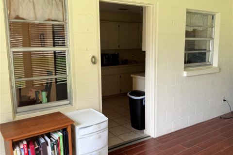 House in Ocala, Florida 2 bedrooms, 113.62 sq.m. № 2156627 - photo 8
