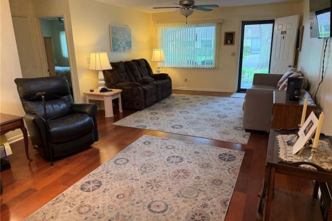 House in Ocala, Florida 2 bedrooms, 113.62 sq.m. № 2156627 - photo 4