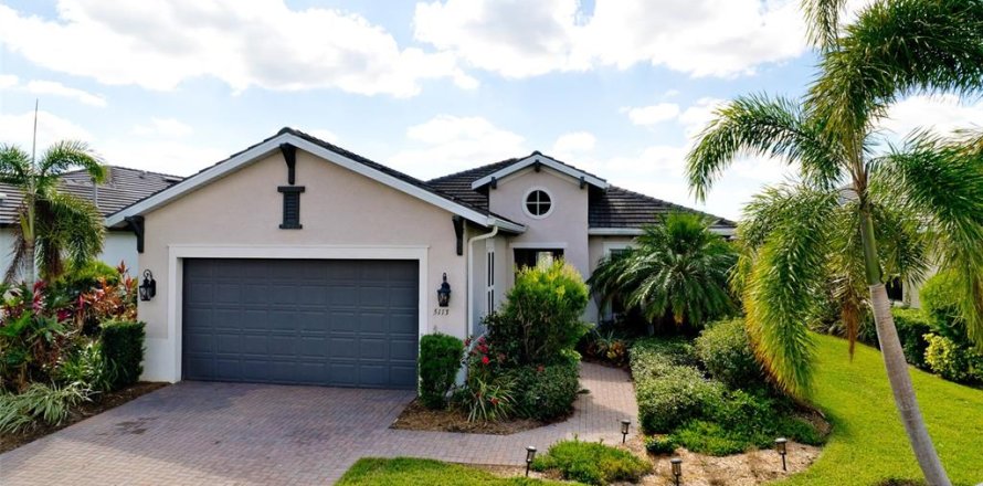 Villa ou maison à Bradenton, Floride 3 chambres, 208.94 m2 № 2401087