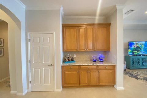 Villa ou maison à louer à Bradenton, Floride: 3 chambres, 208.94 m2 № 2401087 - photo 8