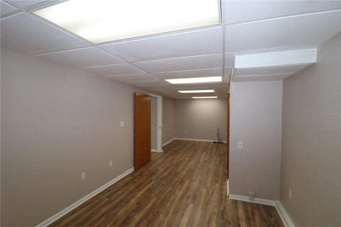 Immobilier commercial à louer à Port Charlotte, Floride: 181.35 m2 № 1673437 - photo 9