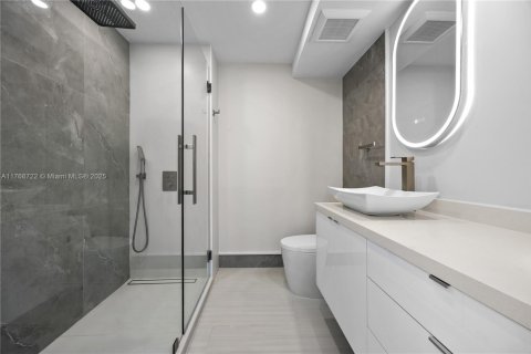 Condo in Coral Gables, Florida, 3 bedrooms  № 1588538 - photo 22