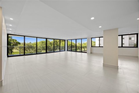 Condo in Coral Gables, Florida, 3 bedrooms  № 1588538 - photo 3