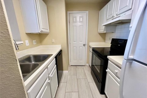 Condo in Tampa, Florida, 1 bedroom № 2157402 - photo 3