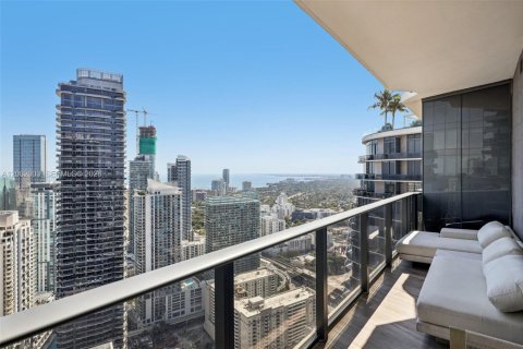 Condo in Miami, Florida, 2 bedrooms № 2260835 - photo 11