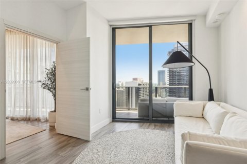 Condo in Miami, Florida, 2 bedrooms № 2260835 - photo 21