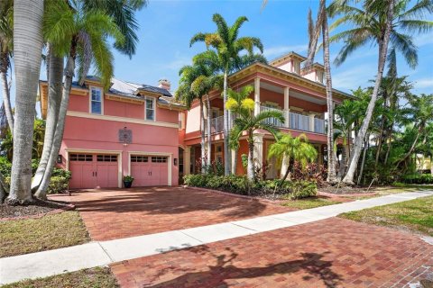 Villa ou maison à vendre à Apollo Beach, Floride: 6 chambres, 412.3 m2 № 2431075 - photo 7