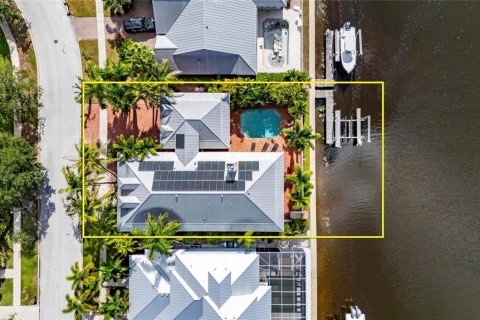 Villa ou maison à vendre à Apollo Beach, Floride: 6 chambres, 412.3 m2 № 2431075 - photo 5