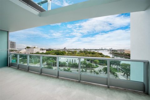 Condominio en alquiler en Miami, Florida, 2 dormitorios, 166.48 m2 № 2007300 - foto 3