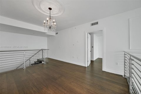 Condominio en alquiler en Miami, Florida, 2 dormitorios, 166.48 m2 № 2007300 - foto 29