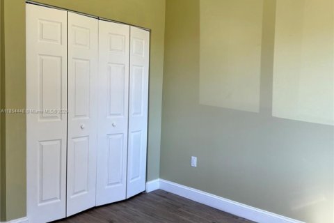 House in Palm Bay, Florida 4 bedrooms № 1872140 - photo 10
