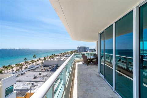 Condominio en alquiler en Fort Lauderdale, Florida, 3 dormitorios, 274.06 m2 № 1864741 - foto 12