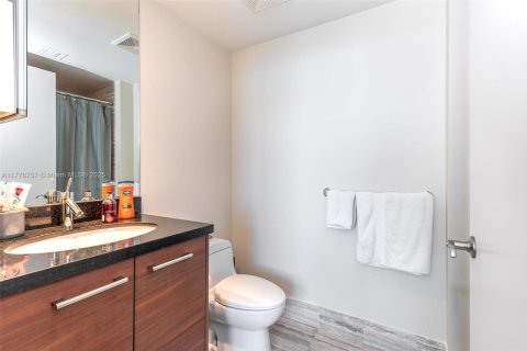 Condominio en alquiler en Fort Lauderdale, Florida, 3 dormitorios, 274.06 m2 № 1864741 - foto 30