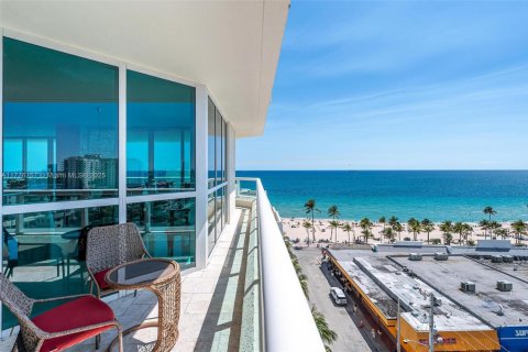 Condominio en alquiler en Fort Lauderdale, Florida, 3 dormitorios, 274.06 m2 № 1864741 - foto 10
