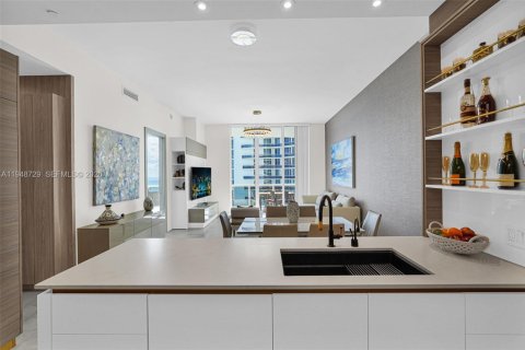 Купить кондоминиум в Санни-Айлс-Бич, Флорида 3 спальни, 183.85м2, № 2005968 - фото 23