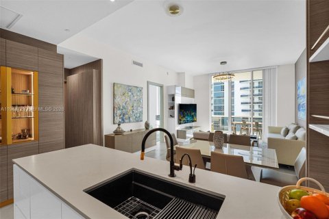 Купить кондоминиум в Санни-Айлс-Бич, Флорида 3 спальни, 183.85м2, № 2005968 - фото 24