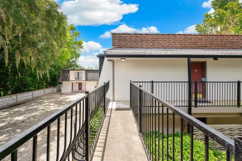 Condo in Gainesville, Florida, 1 bedroom  № 1848132 - photo 2