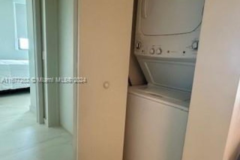 Купить кондоминиум в Майами, Флорида 3 спальни, 103.12м2, № 1811144 - фото 26
