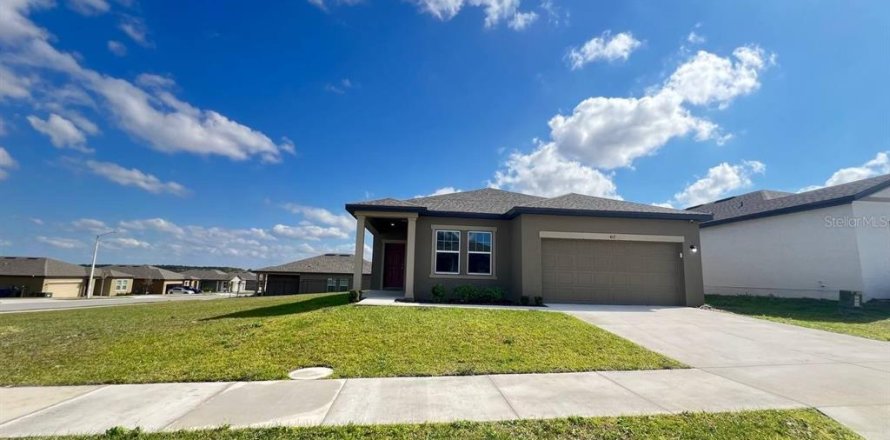 House in Lake Wales, Florida 3 bedrooms, 131.92 sq.m. № 1531722