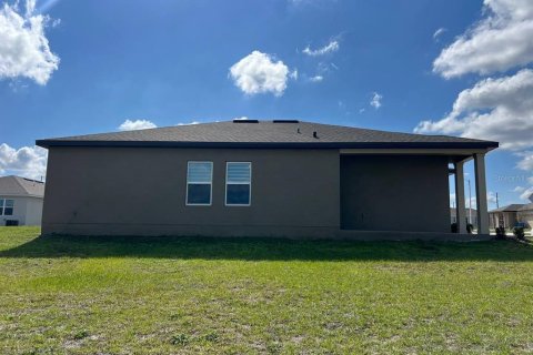 House in Lake Wales, Florida 3 bedrooms, 131.92 sq.m. № 1531722 - photo 4