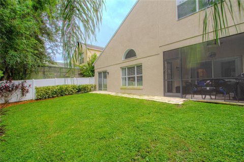 House in Casselberry, Florida 4 bedrooms, 213.77 sq.m. № 1911005 - photo 29