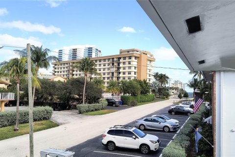 Immobilier commercial à Pompano Beach, Floride № 2036684