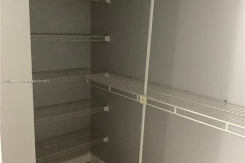 Casa en alquiler en Davie, Florida, 3 dormitorios, 124.02 m2 № 1925096 - foto 23