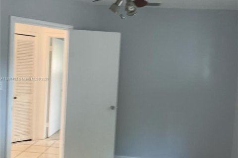 Casa en alquiler en Davie, Florida, 3 dormitorios, 124.02 m2 № 1925096 - foto 24