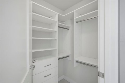 Condo in Saint Petersburg, Florida, 3 bedrooms № 2374146 - photo 29