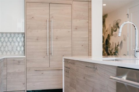 Condo in Saint Petersburg, Florida, 3 bedrooms № 2374146 - photo 8