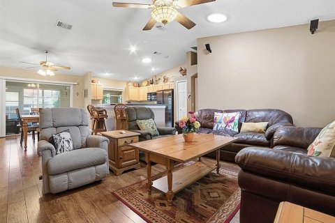 Casa en venta en Leesburg, Florida, 3 dormitorios, 128.95 m2 № 2196778 - foto 7