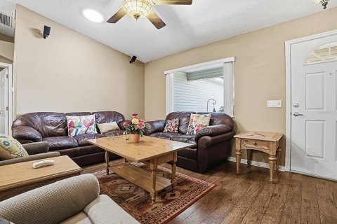 Casa en venta en Leesburg, Florida, 3 dormitorios, 128.95 m2 № 2196778 - foto 6