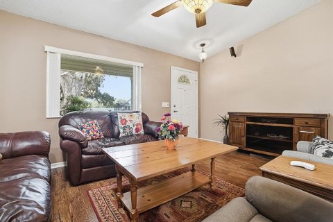 Casa en venta en Leesburg, Florida, 3 dormitorios, 128.95 m2 № 2196778 - foto 8
