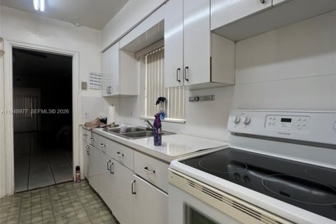 Villa ou maison à vendre à Miami, Floride: 2 chambres, 113.06 m2 № 2004957 - photo 26