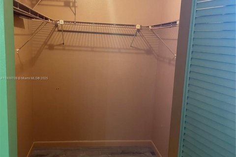 Copropriété à louer à Lauderdale Lakes, Floride: 1 chambre, 59.83 m2 № 1937075 - photo 7