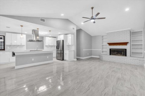 Casa en venta en Plant City, Florida, 5 dormitorios, 384.8 m2 № 1675945 - foto 18