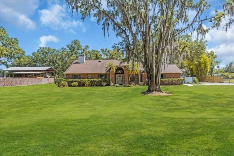 Casa en venta en Plant City, Florida, 5 dormitorios, 384.8 m2 № 1675945 - foto 4