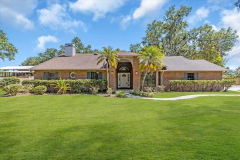 Casa en venta en Plant City, Florida, 5 dormitorios, 384.8 m2 № 1675945 - foto 6