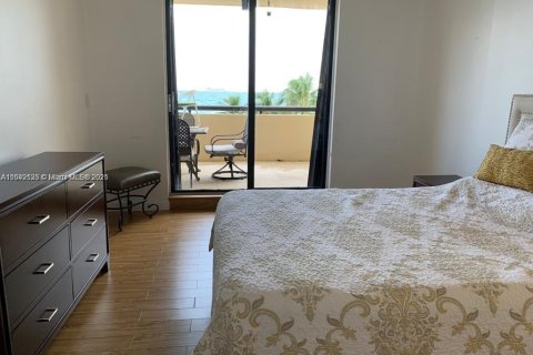 Купить кондоминиум в Майами-Бич, Флорида 2 спальни, 96.34м2, № 1986445 - фото 24